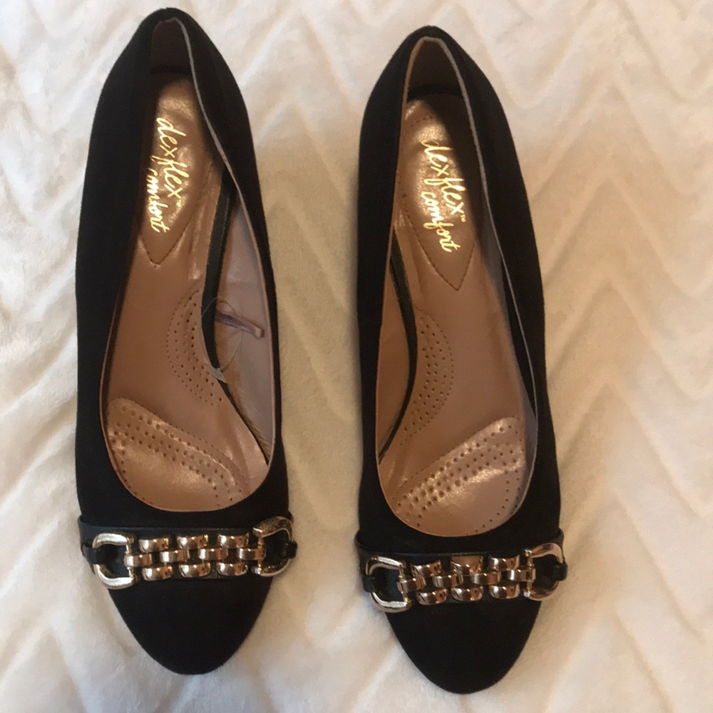 Cute wedges, very comfortable woman size 7